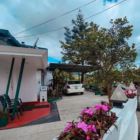 Kpl Holiday Homes Хатон Екстериор снимка